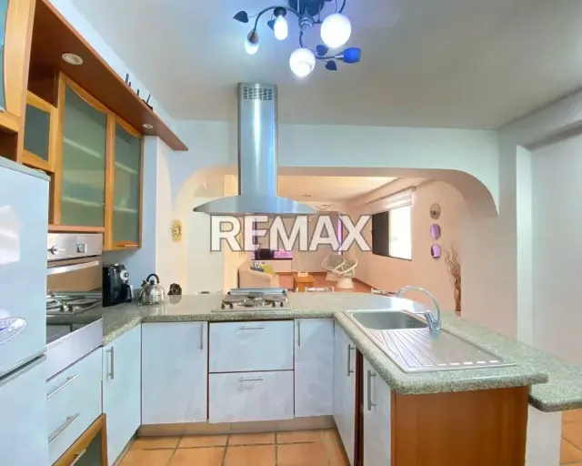 ¡TU NUEVO HOGAR EN PORLAMAR! EN VENTA APARTAMENTO EN RES. ADRIANA: 97M² DE CONFORT, SEGURIDAD Y UBICACIÓN ESTRATÉGICA. IDEAL PARA TU FAMILIA. ¡AGENDA TU VISITA HOY MISMO! - 4