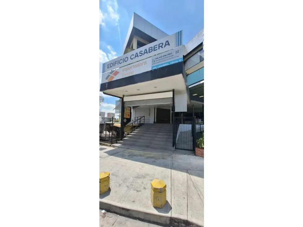 Se vende excelente local comercial de 2.500m2 en Boleíta Norte - RG - 3