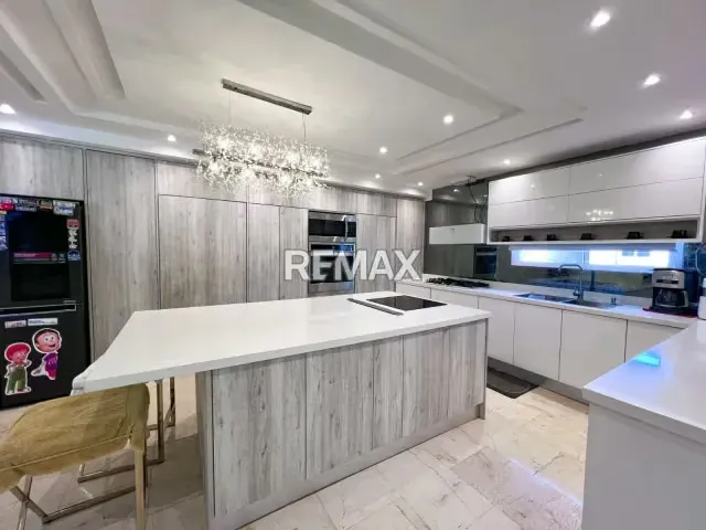 Town House Actualizado y Amoblado en venta en Villa Punta de Palma, Avenida Milagro Norte- Maracaibo - 6