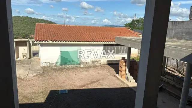 Venta de casa para remodelación en Colinas de Santa Rosa de Santa Rosa - 2