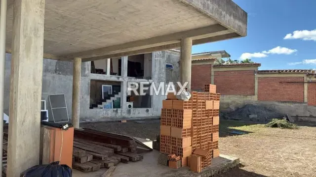Venta de casa para remodelación en Colinas de Santa Rosa de Santa Rosa - 9