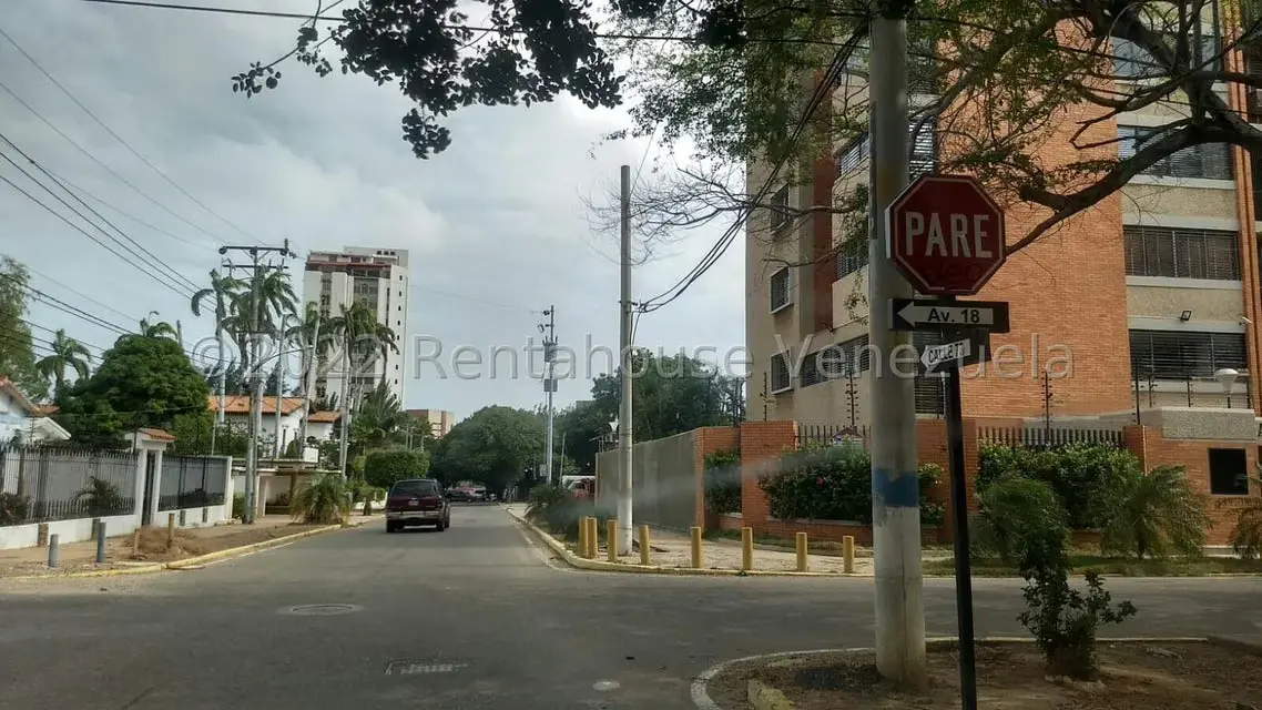 Casa (Colonial) en Venta en Avenida Baralt, Zulia - 5