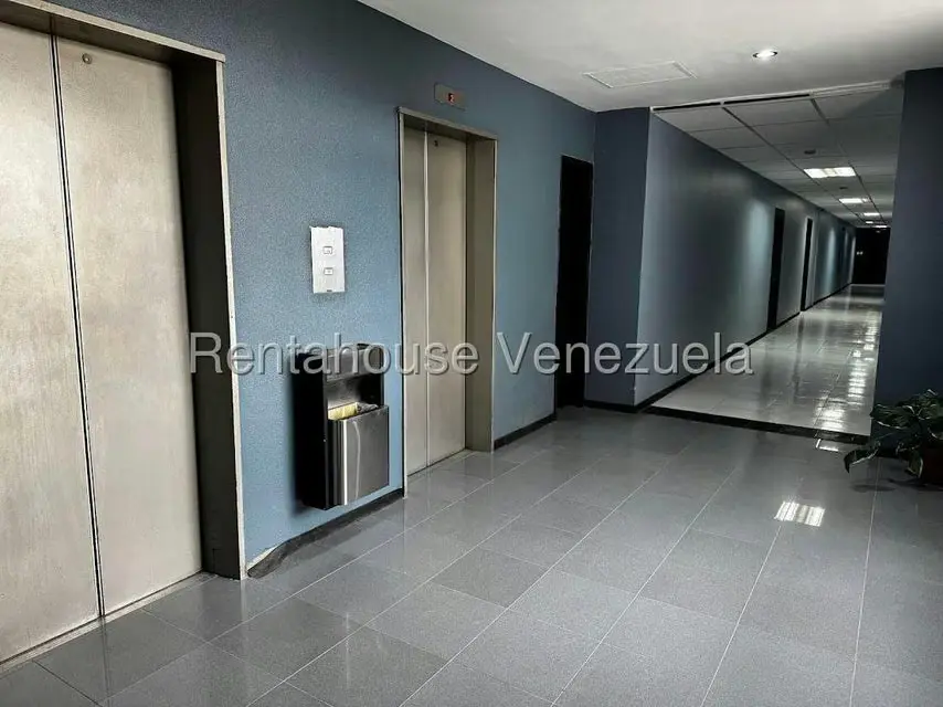 Oficina en Venta en Los Samanes, Distrito Metropolitano - 3