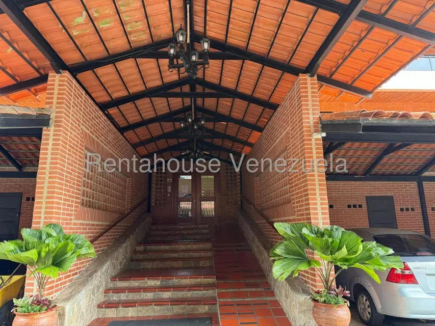 Apartamento (1 Nivel) en Alquiler en La Lagunita Country Club, Distrito Metropolitano - 18