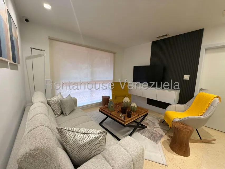 Apartamento (1 Nivel) en Alquiler en La Lagunita Country Club, Distrito Metropolitano - 3