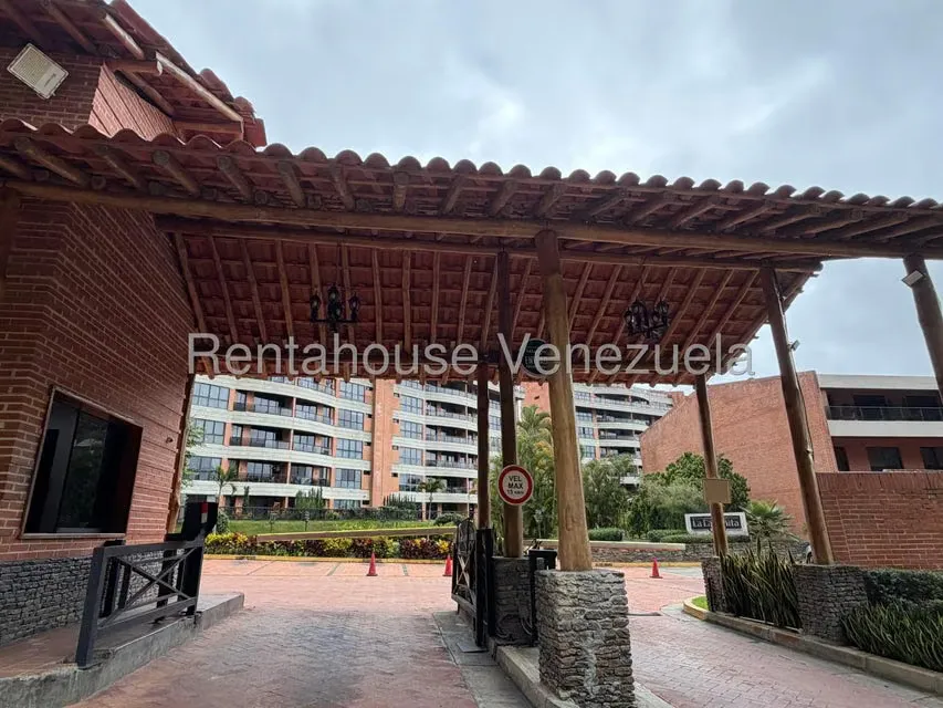 Apartamento (1 Nivel) en Alquiler en La Lagunita Country Club, Distrito Metropolitano - 24