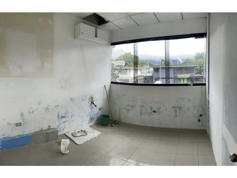 Se vende clinica 1000m2 Chuao 8916 - 14