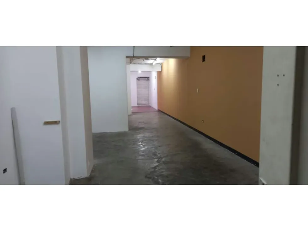 Alquilo local comercial 90m2 Los Ruices 5640 - 4