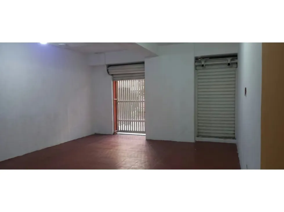 Alquilo local comercial 90m2 Los Ruices 5640 - 8