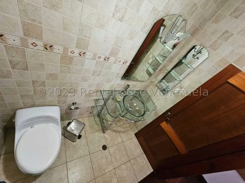 Casa (Multipes Niveles) en Venta en La Lagunita Country Club, Distrito Metropolitano - 11