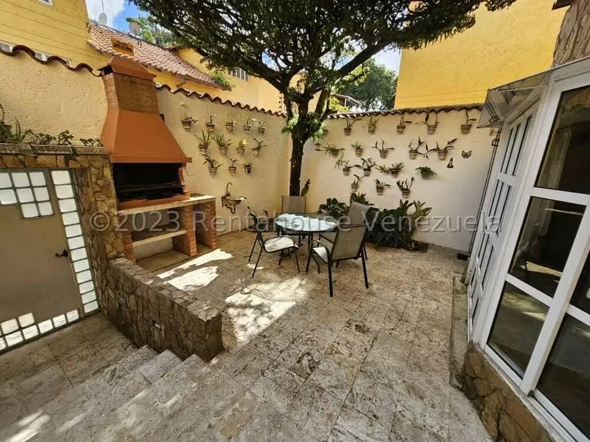 Casa (Multipes Niveles) en Venta en La Lagunita Country Club, Distrito Metropolitano - 28