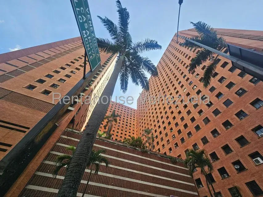 Apartamento (1 Nivel) en Alquiler en Sabana Grande, Distrito Metropolitano