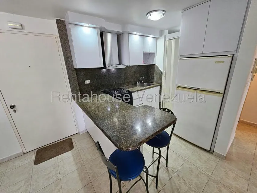 Apartamento (1 Nivel) en Alquiler en Sabana Grande, Distrito Metropolitano - 2