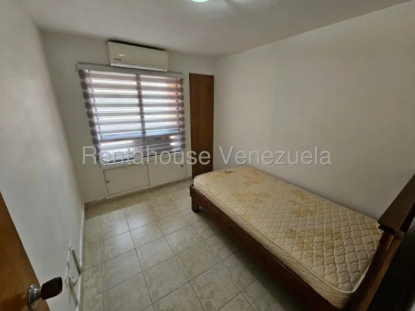 Apartamento (1 Nivel) en Alquiler en Sabana Grande, Distrito Metropolitano - 9