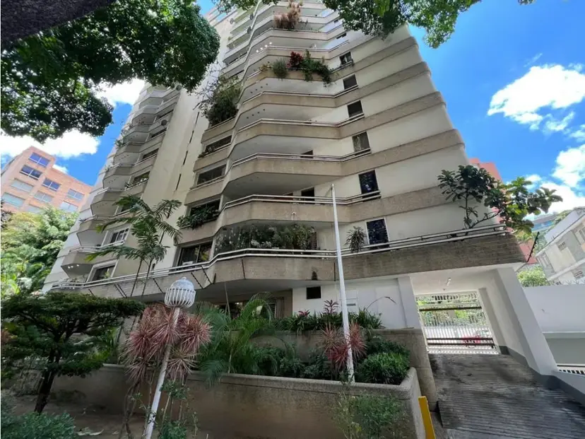 Se alquila Apto 182m² 3h+s/3b+s/2p El Rosal