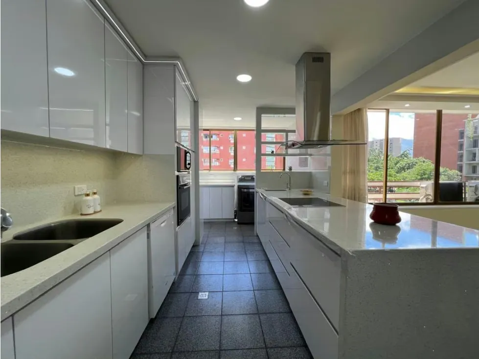 Se alquila Apto 182m² 3h+s/3b+s/2p El Rosal - 11