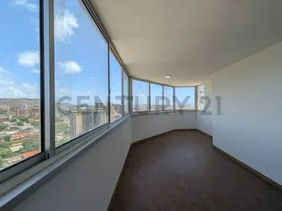 Amplio apartamento en el Edificio La Torre en Porlamar - 4