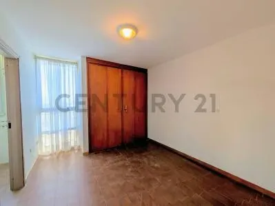 Amplio apartamento en el Edificio La Torre en Porlamar - 7