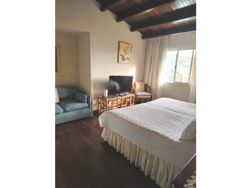 En venta bella e iluminada casa en La Tahona - 19