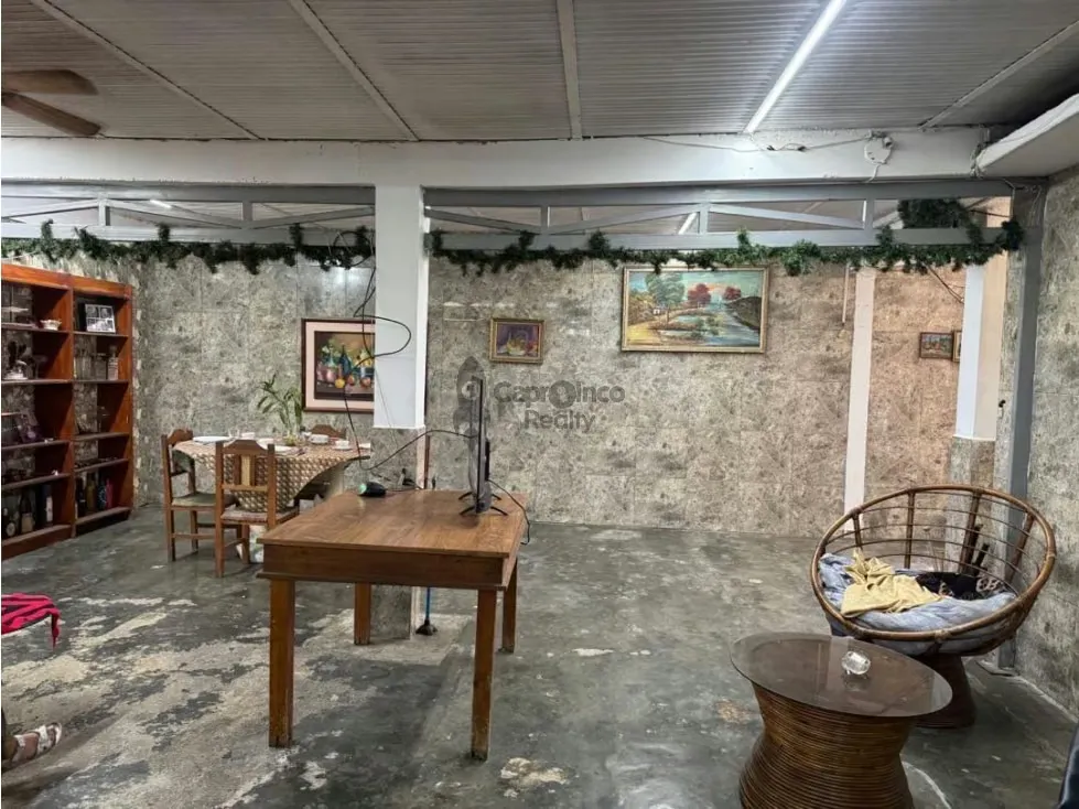 Venta casa (para remodelar) Quintas de Naguanagua. Urb La Granja - 5