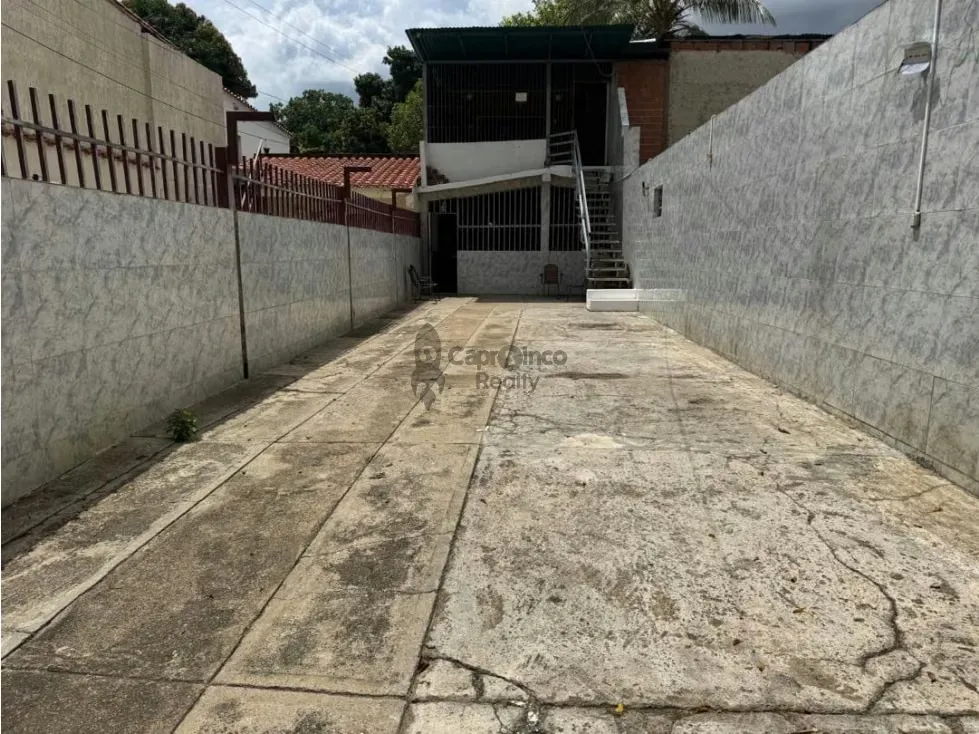 Venta casa (para remodelar) Quintas de Naguanagua. Urb La Granja - 10