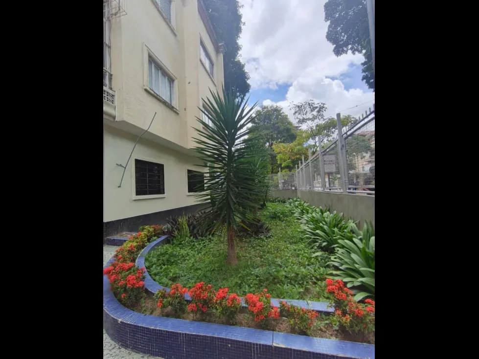 Oficina en venta y alquiler ubicada en Las Mercedes - 2