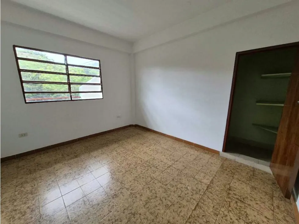 Alquilo apartamento 130m2 Monterrey 0856 - 11