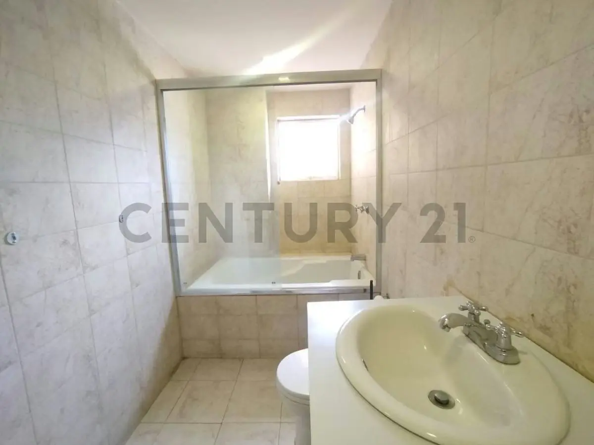 Penthouse en Venta Ubicado en Guatire - Frutas Condominiums - 17