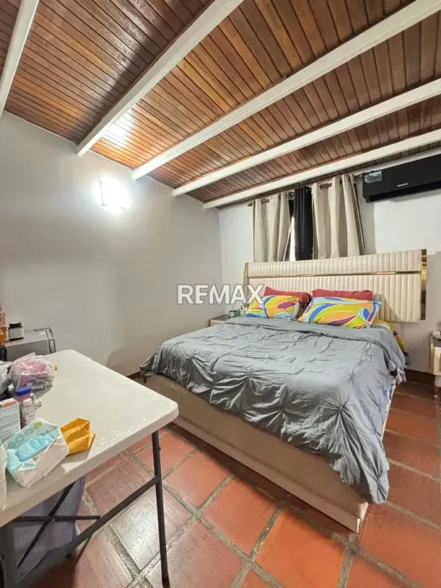 Oportunidad en el Este de Barquisimeto Casa de dos niveles Urb.Valparaiso brqto edo Lara - 7