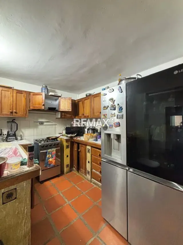 Oportunidad en el Este de Barquisimeto Casa de dos niveles Urb.Valparaiso brqto edo Lara - 9