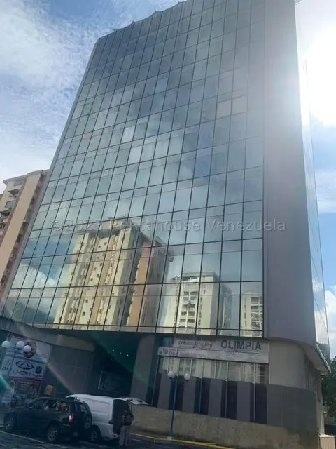Oficina en Alquiler en La Urbina, Distrito Metropolitano - 12