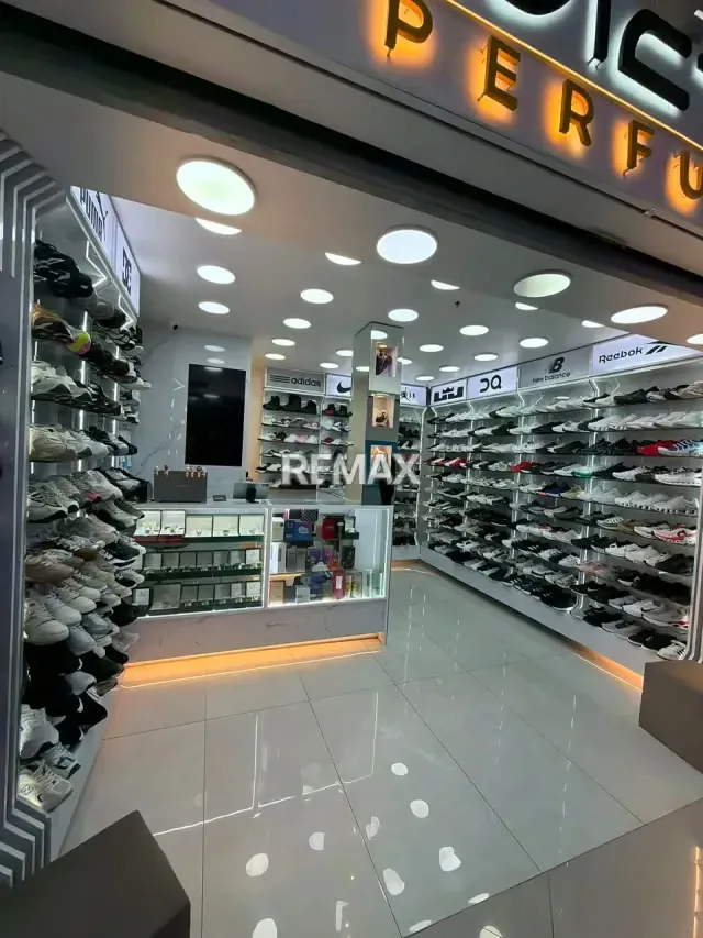 En Venta Local Comercial En Mercado La Isla - Av. Llano Adentro - 3