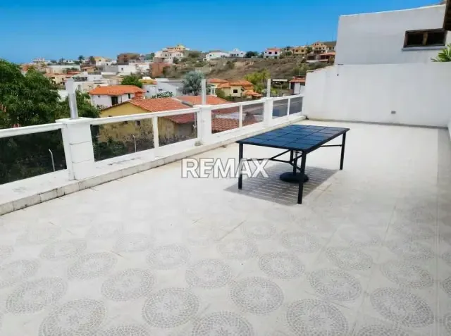 ESPECTACULAR CASA MODERNA CON PISCINA EN URB. PARAISO 1 - 19
