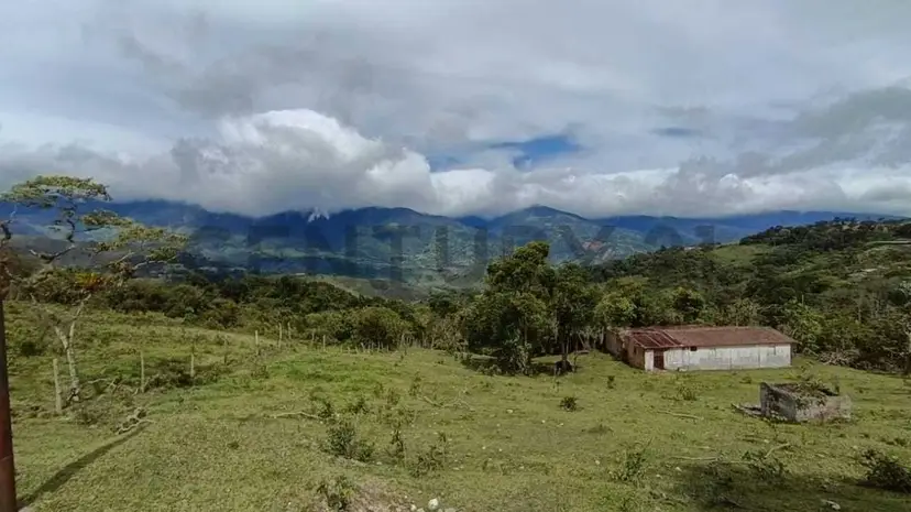 Venta terreno via casa el padre