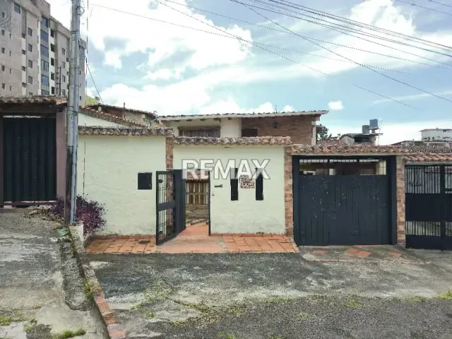 Casa. Venta. poligono de tiro
