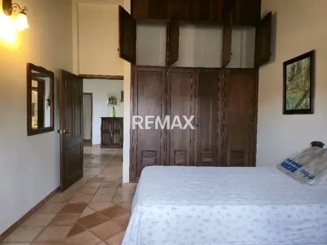 Casa. Venta. poligono de tiro - 12