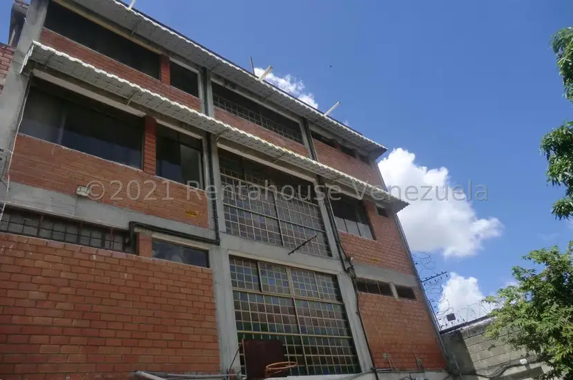Casa (Multipes Niveles) en Venta en Guarenas, Miranda