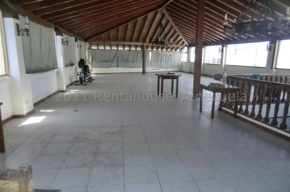 Casa (Multipes Niveles) en Venta en Guarenas, Miranda - 5