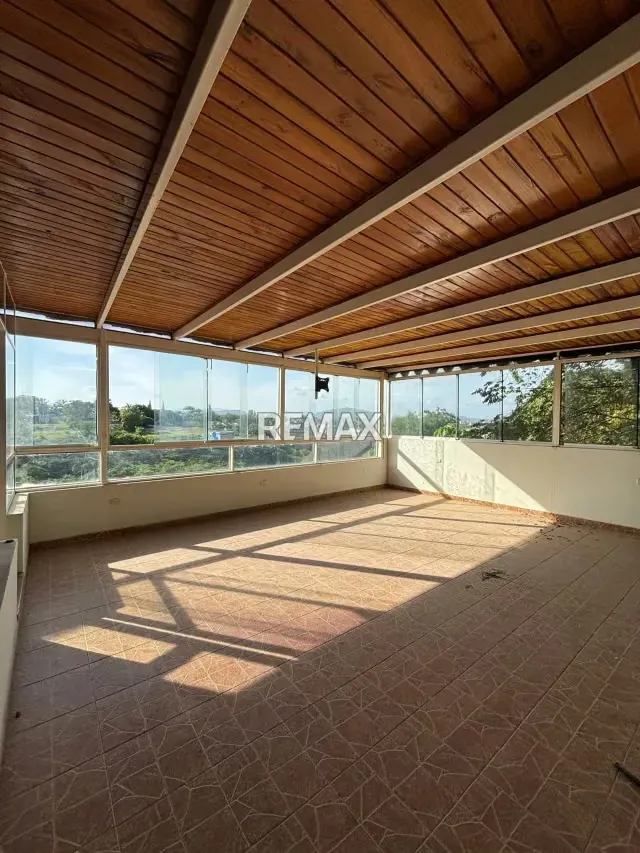 En Venta Casa en Cumbres del Manzano, urbanismo Privado. - 7