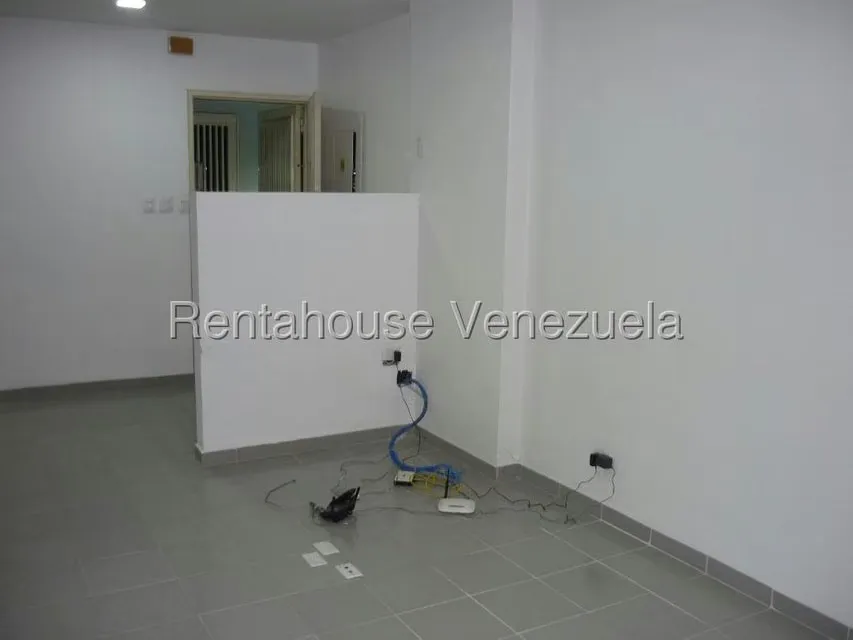 Local Comercial en Venta en Los Dos Caminos, Distrito Metropolitano - 3