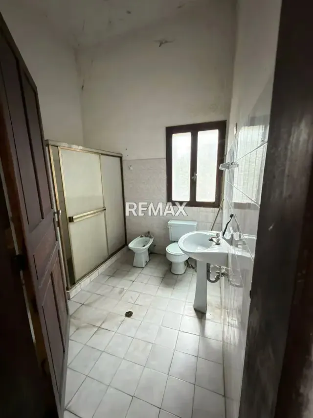 VENTA DE INMUEBLE MULTIPROPOSITO COMERCIAL, LAS ACACIAS VALERA ESTADO TRUJILLO - 3