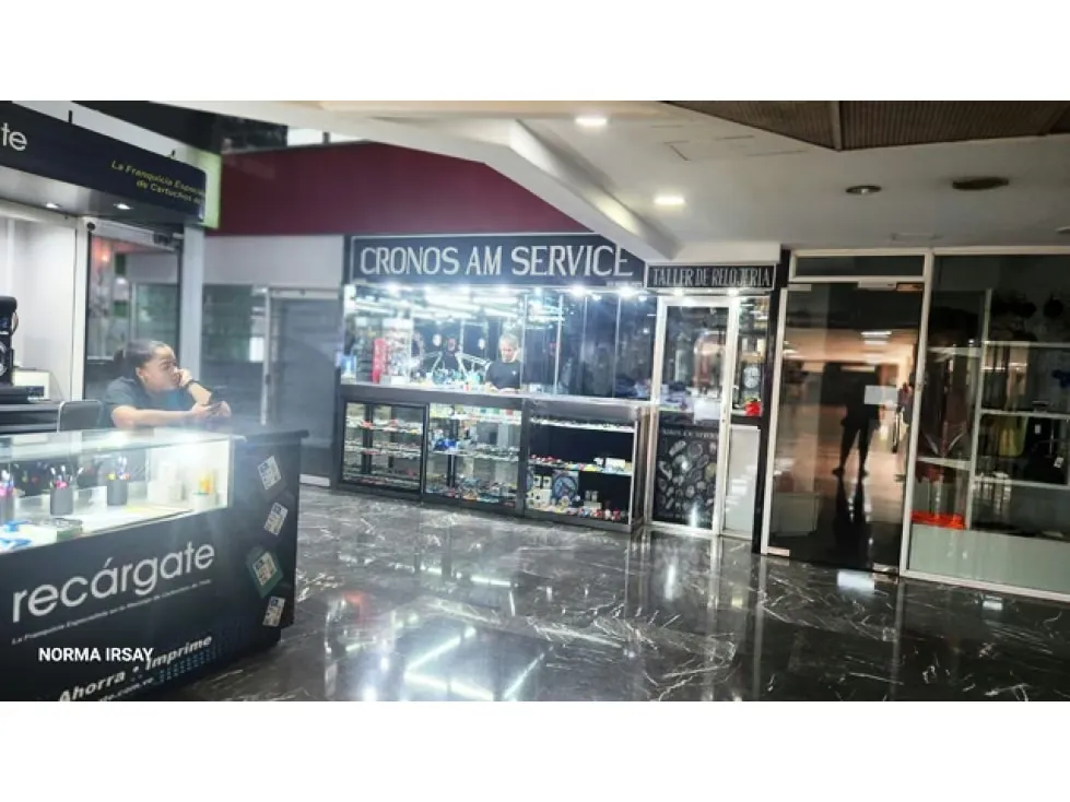 Se vende local comercial 656m2 CC Concresa 7593 - 4