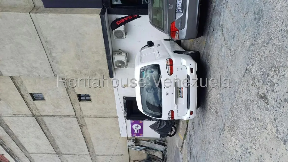 Galpon - Deposito en Alquiler en Bello Monte, Distrito Metropolitano - 10