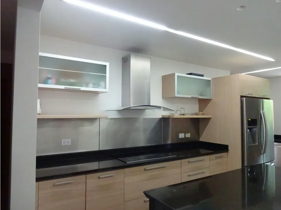 Se vende apto 227m2 3h+s/4b+s/4p Sebucán9277 - 9
