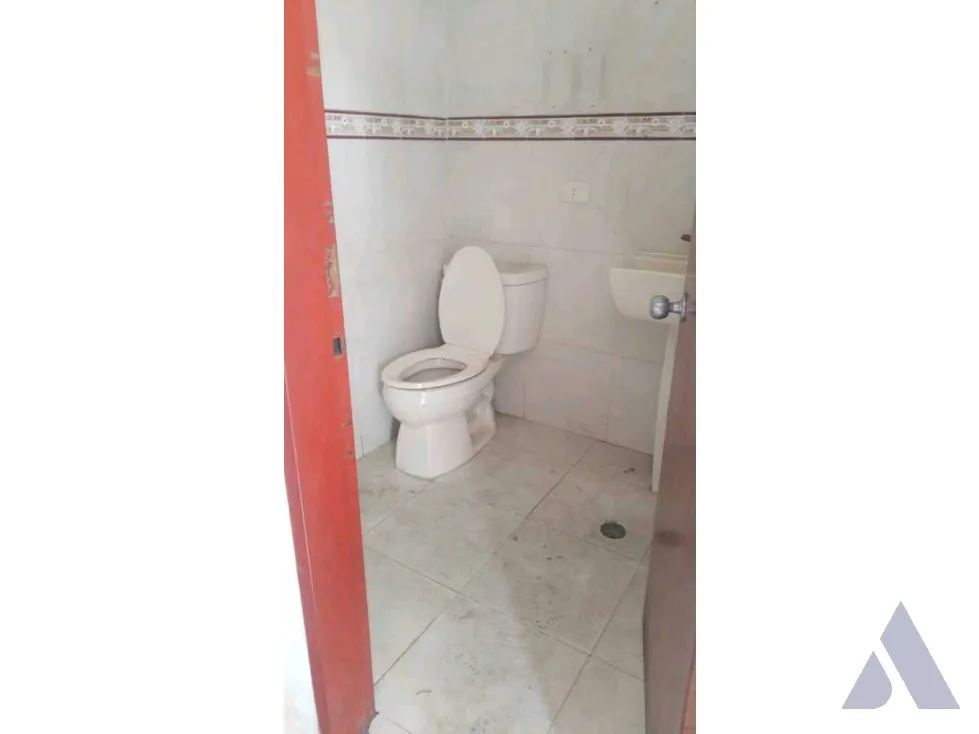 Vendo edificio industrial 3.900m2 Urb San Antonio de Los Altos 4080 - 12