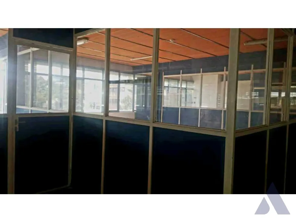 Vendo edificio industrial 3.900m2 Urb San Antonio de Los Altos 4080 - 13