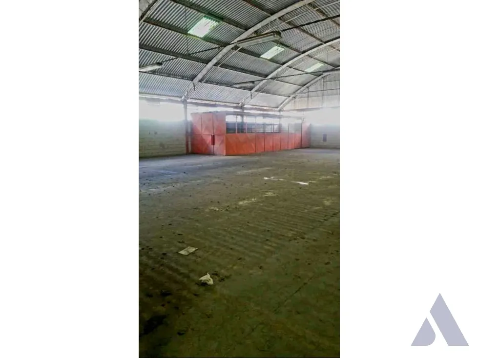 Vendo edificio industrial 3.900m2 Urb San Antonio de Los Altos 4080 - 16