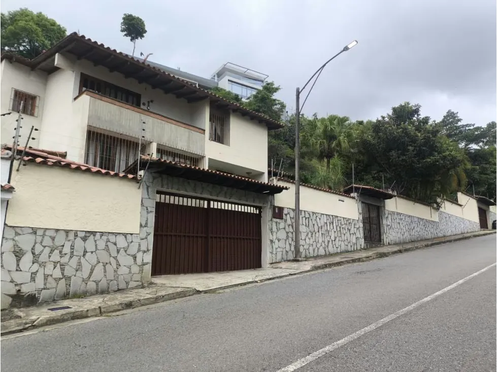 Santa Paula Vendo Casa 630m2 Amplio Jardín (mogo)