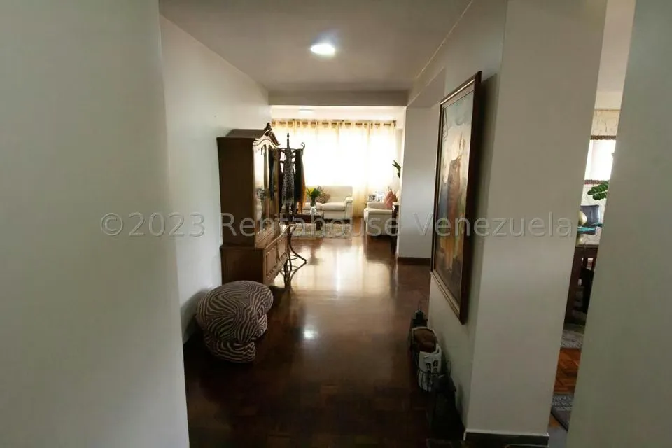 Apartamento (1 Nivel) en Venta en Santa Paula, Distrito Metropolitano - 17