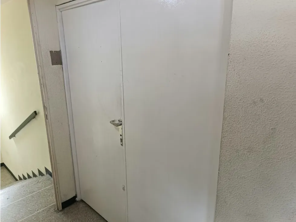 ALQUILO OFICINA LA URBINA DE 150M2 2 BAÑOS 2 P/E - 3